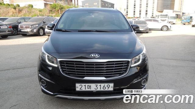 Kia Canival 2018 — photo 2