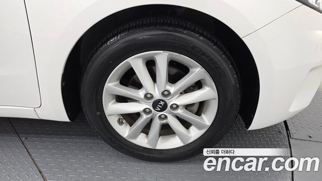 Kia K3 2017 — photo 5