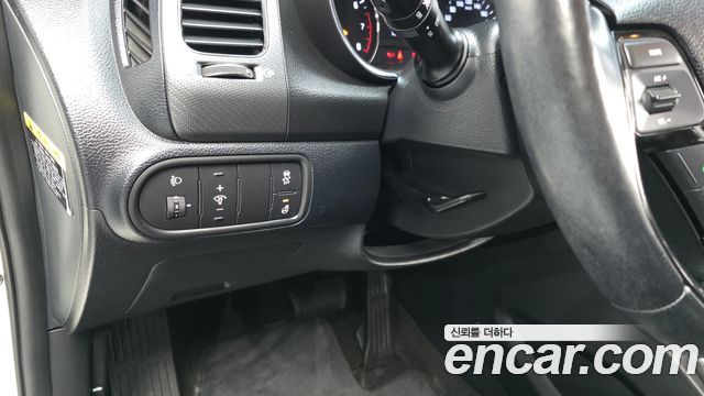 Kia K3 2017 — photo 17