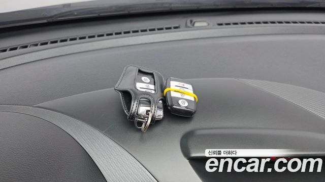 Kia K3 2017 — photo 19
