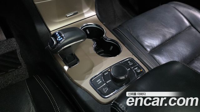 Jeep Cherokee 2015 — photo 9