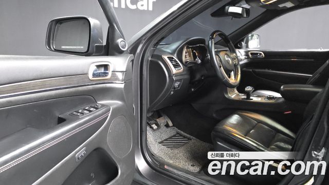 Jeep Cherokee 2015 — photo 10