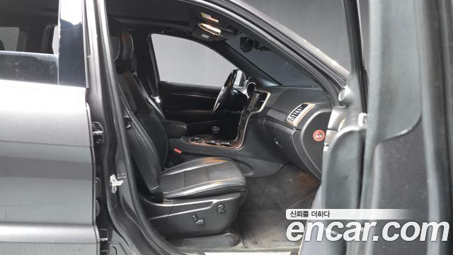 Jeep Cherokee 2015 — photo 11