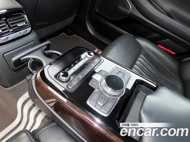Genesis EQ900 2016 — photo 17
