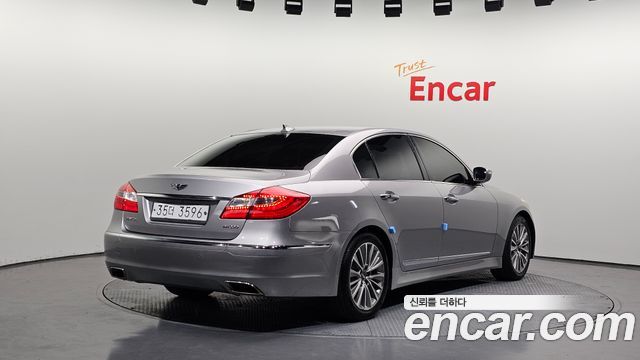Hyundai Genesis 2013 — photo 2