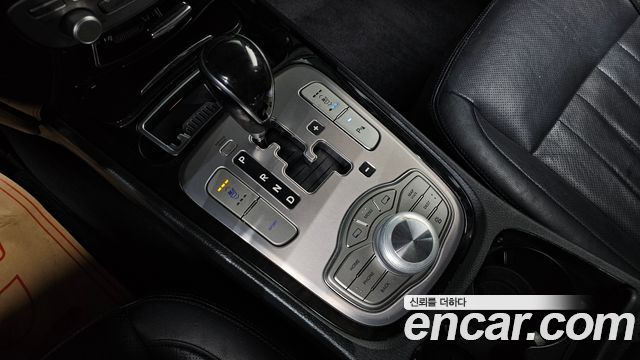 Hyundai Genesis 2013 — photo 9