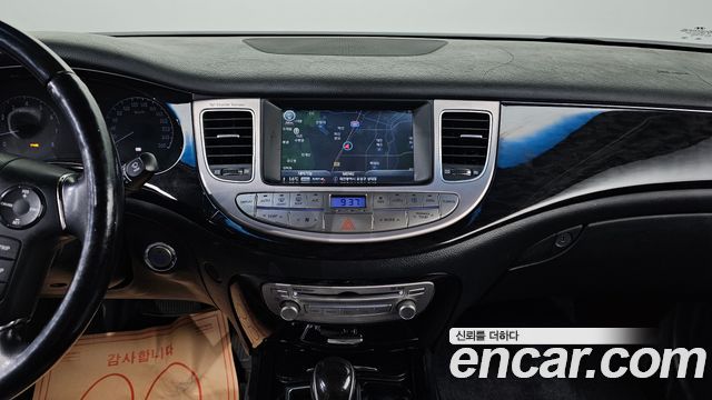 Hyundai Genesis 2013 — photo 16
