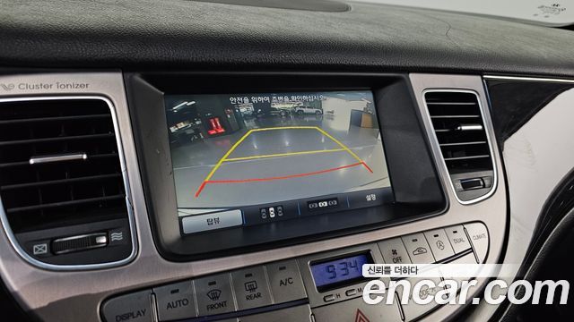 Hyundai Genesis 2013 — photo 17