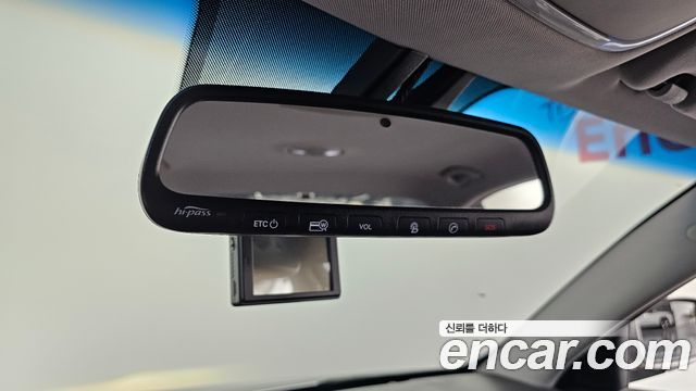 Hyundai Genesis 2013 — photo 18