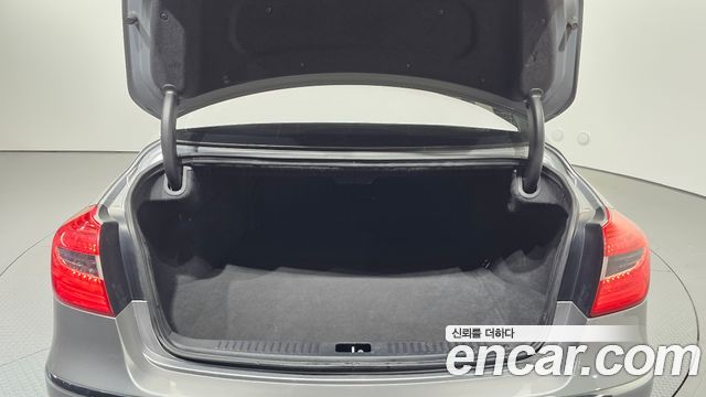 Hyundai Genesis 2013 — photo 20