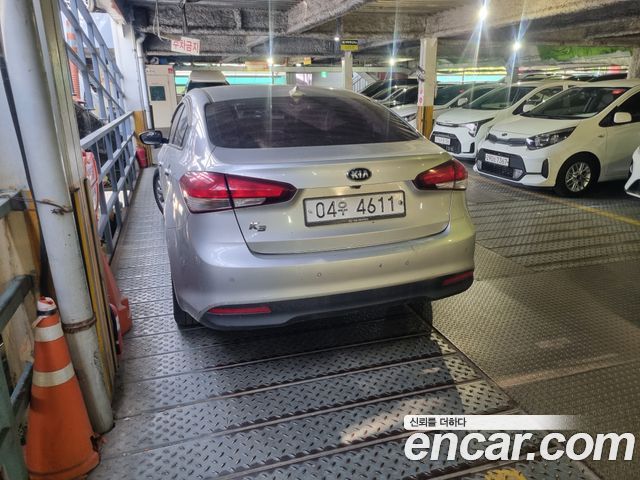 Kia K3 2018 — photo 2
