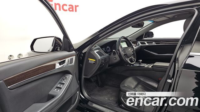 Genesis G80 2017 — photo 13