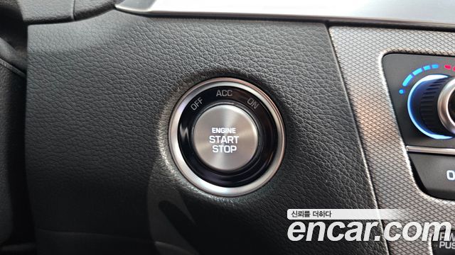 Genesis G80 2017 — photo 27