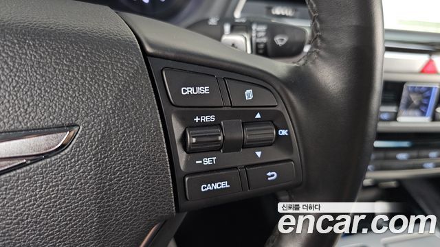 Genesis G80 2017 — photo 29