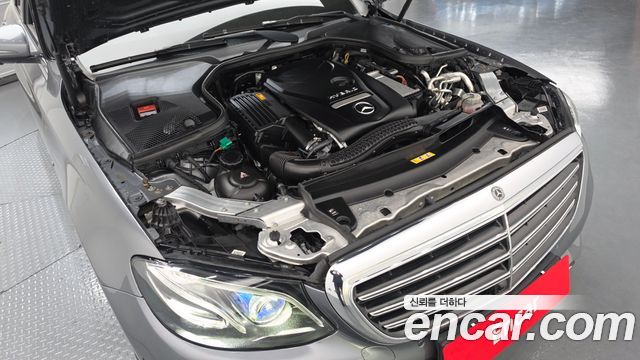 Mercedes-Benz E-Class 2019 — photo 6