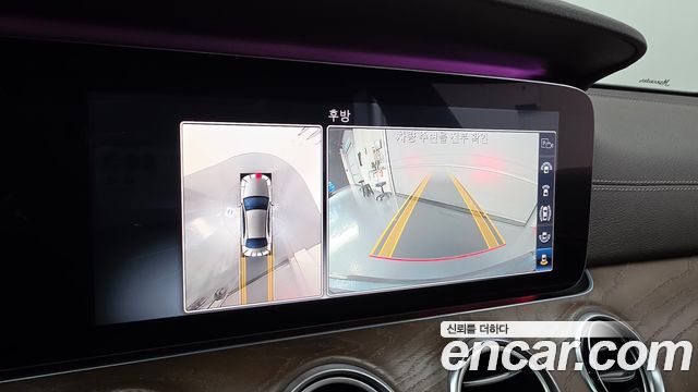 Mercedes-Benz E-Class 2019 — photo 22