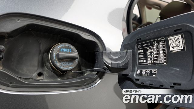 Mercedes-Benz E-Class 2019 — photo 33