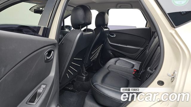 Renault Korea QM3 2015 — photo 12