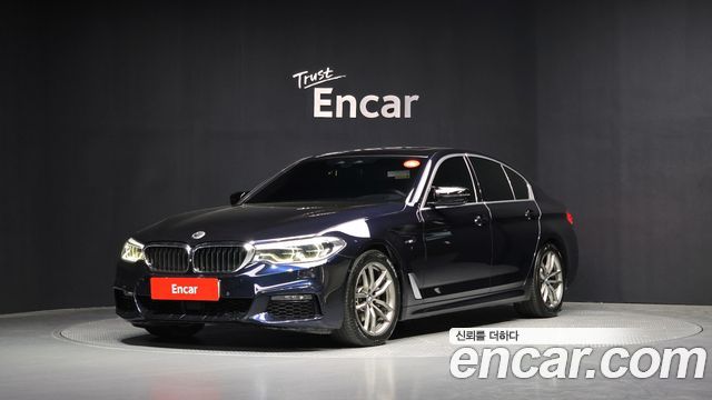 BMW 5-Series 2019 — photo 1
