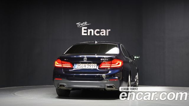 BMW 5-Series 2019 — photo 4