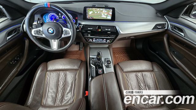 BMW 5-Series 2019 — photo 7