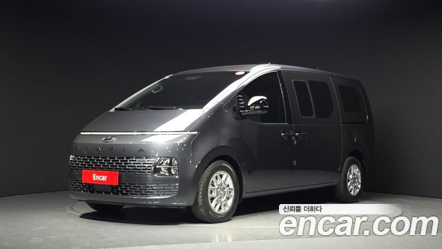 Hyundai Staria 2022 — photo 1