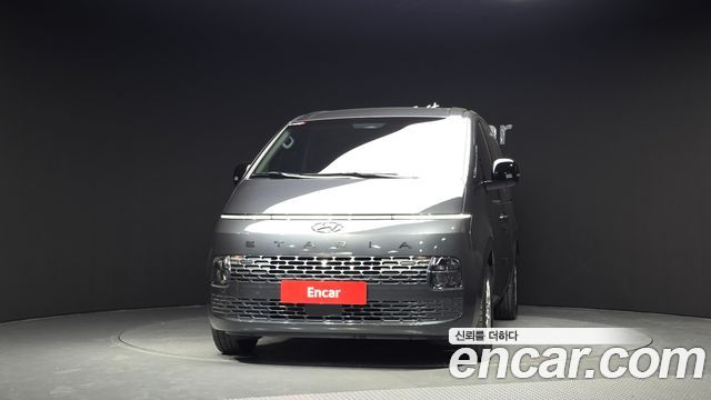 Hyundai Staria 2022 — photo 3