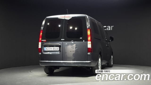 Hyundai Staria 2022 — photo 4