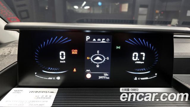 Hyundai Staria 2022 — photo 11