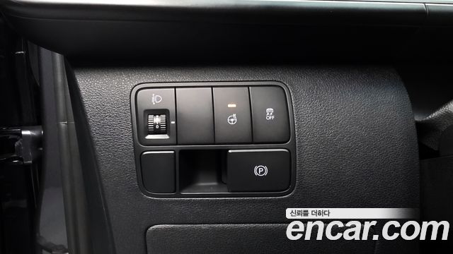 Hyundai Staria 2022 — photo 24