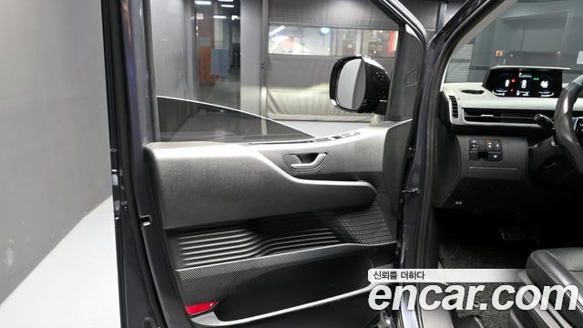 Hyundai Staria 2022 — photo 14