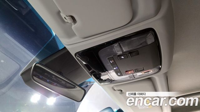 Hyundai Staria 2022 — photo 28