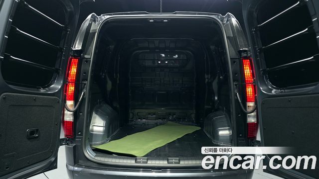 Hyundai Staria 2022 — photo 29