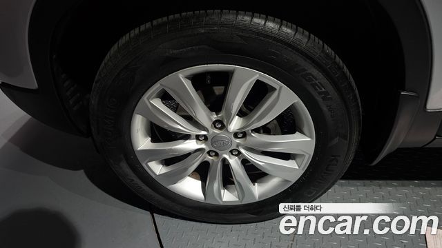 Kia Sorento 2010 — photo 5