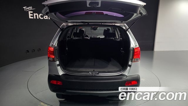 Kia Sorento 2010 — photo 17