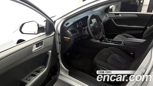 Hyundai Sonata 2015 — photo 13