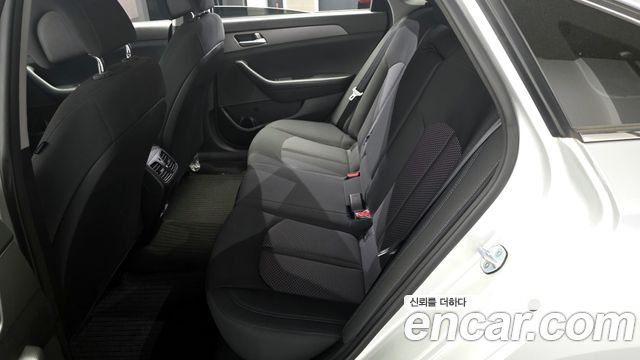 Hyundai Sonata 2015 — photo 18