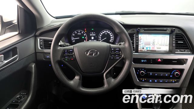 Hyundai Sonata 2015 — photo 19