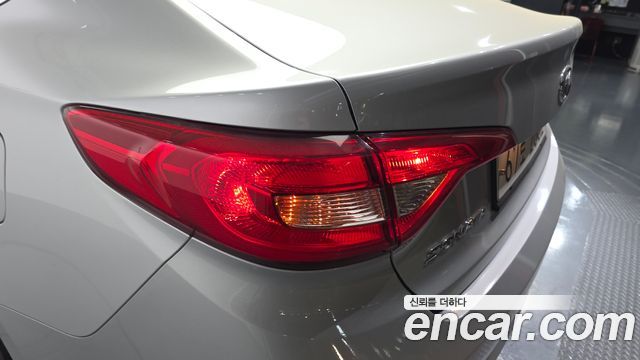 Hyundai Sonata 2015 — photo 9