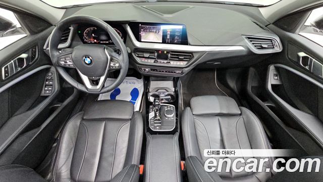 BMW 1-Series 2021 — photo 7