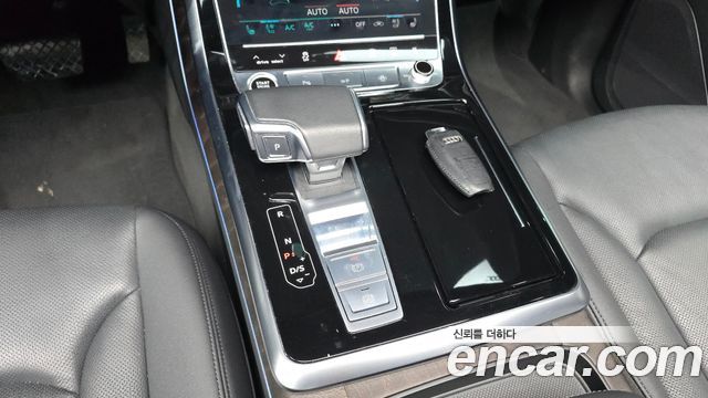 Audi Q7 2022 — photo 9