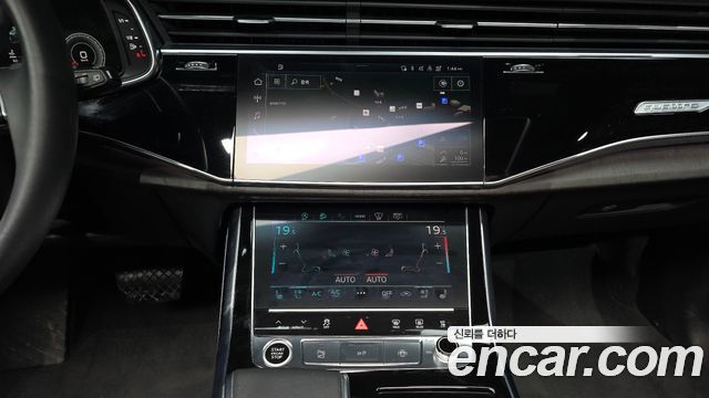 Audi Q7 2022 — photo 14