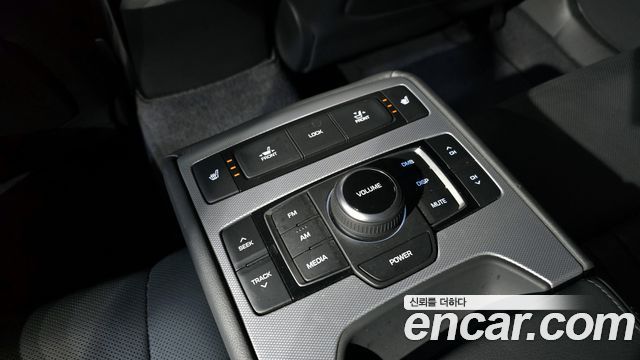 Genesis G80 2020 — photo 19
