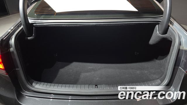 Genesis G80 2020 — photo 20