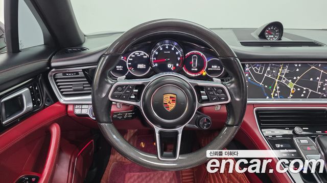 Porsche Panamera 2018 — photo 13