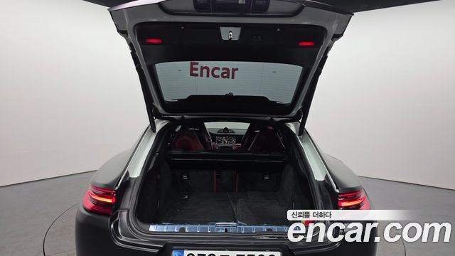 Porsche Panamera 2018 — photo 20