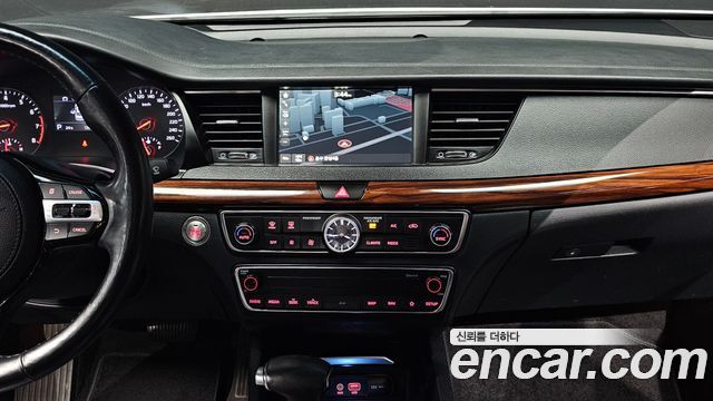 Kia K7 2017 — photo 14