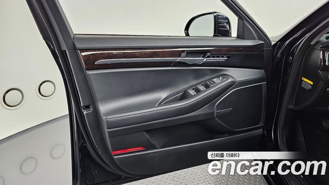 Genesis EQ900 2016 — photo 14
