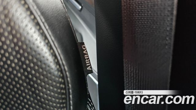 Genesis EQ900 2016 — photo 30
