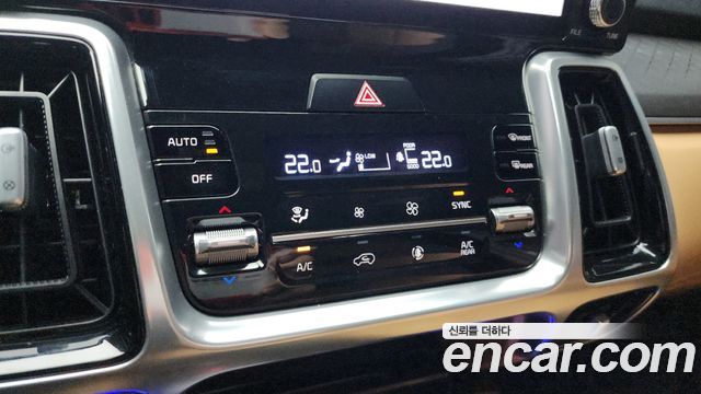 Kia Sorento 2021 — photo 16